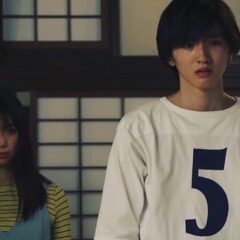 デニムで紡ぐ未来「デニムにマッチするTシャツ・フットボールTEE」