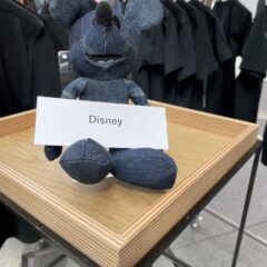 リーバイス501がミッキーマウスに